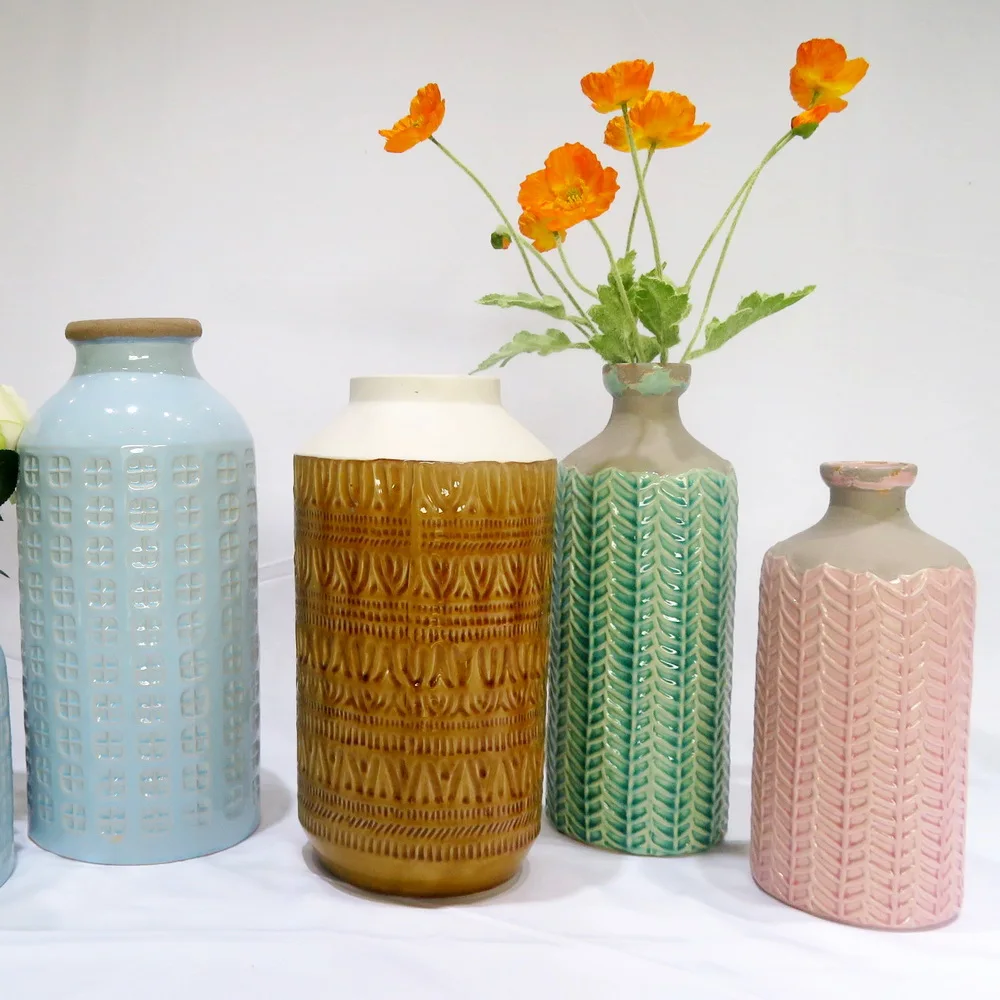 Home decoration nordic style matt glazed fluted ceramic vase wholesale, Customized
Home decoration nordic style matt glazed fluted ceramic vase wholesale, Customized
