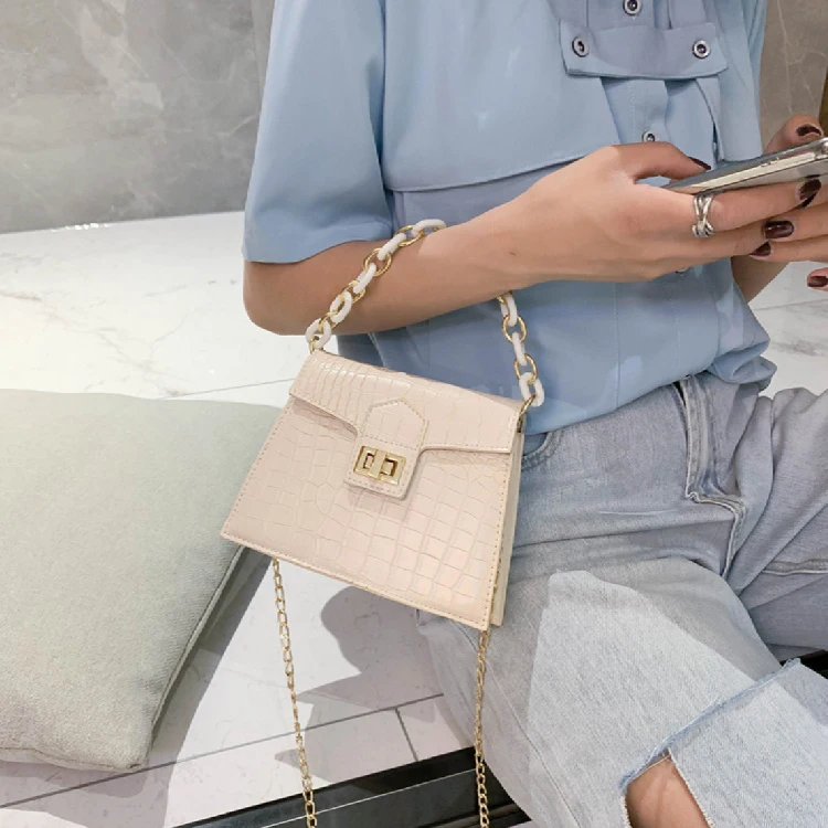 2021 Fashion New Arrival handbag Crocodile chains strap mini Crossbody bag For ladies
2021 Fashion New Arrival handbag Crocodile chains strap mini Crossbody bag For ladies