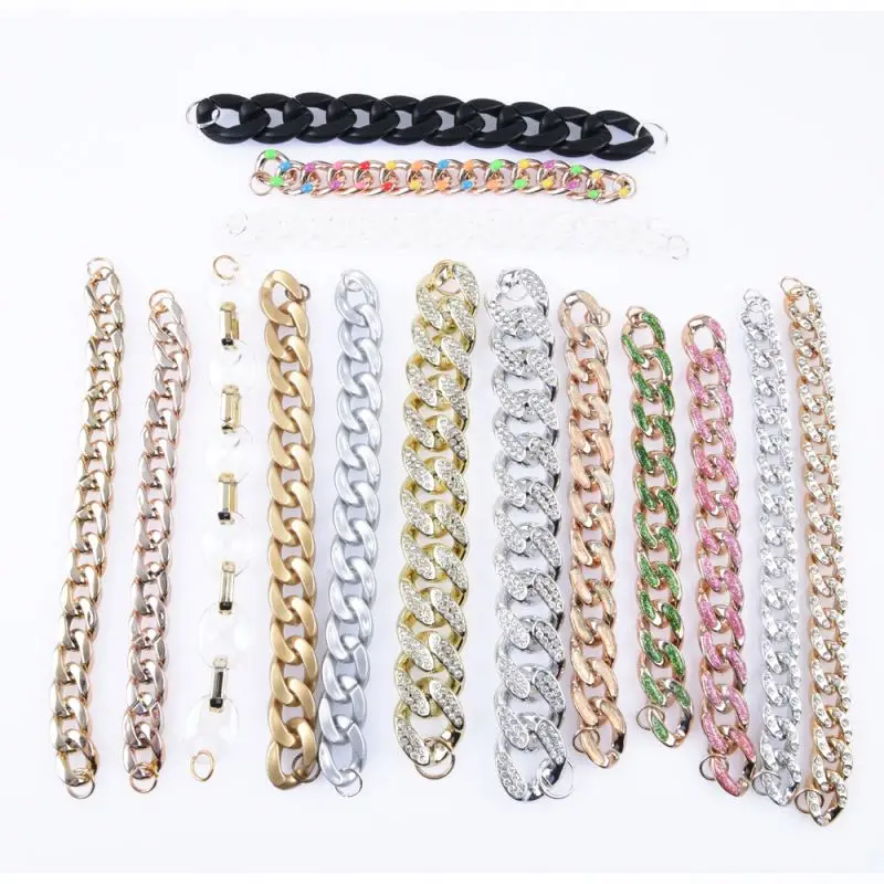 High Quality Shoe Charms With Cuban Link Chain Shoes Charme Accesorios For Croc Shoes
High Quality Shoe Charms With Cuban Link Chain Shoes Charme Accesorios For Croc Shoes