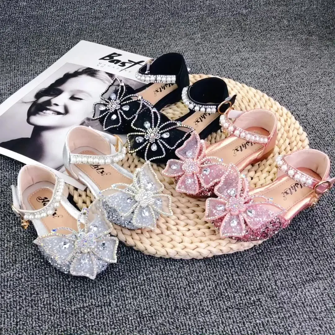 2022 Kids Shoes Sandals New Trendy Party Pearl Mary Jane dress shoes Princess Shoes 
2022 Kids Shoes Sandals New Trendy Party Pearl Mary Jane dress shoes Princess Shoes