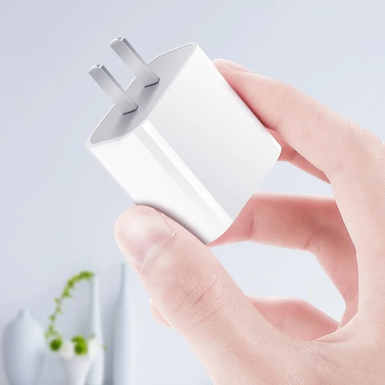 20W Usb C 1:1 Lightning Cable Charger Original Appling Quick Portable Mobile Phone Wireless Fast Charger For Iphone Charger, White
20W Usb C 1:1 Lightning Cable Charger Original Appling Quick Portable Mobile Phone Wireless Fast Charger For Iphone Charger, White