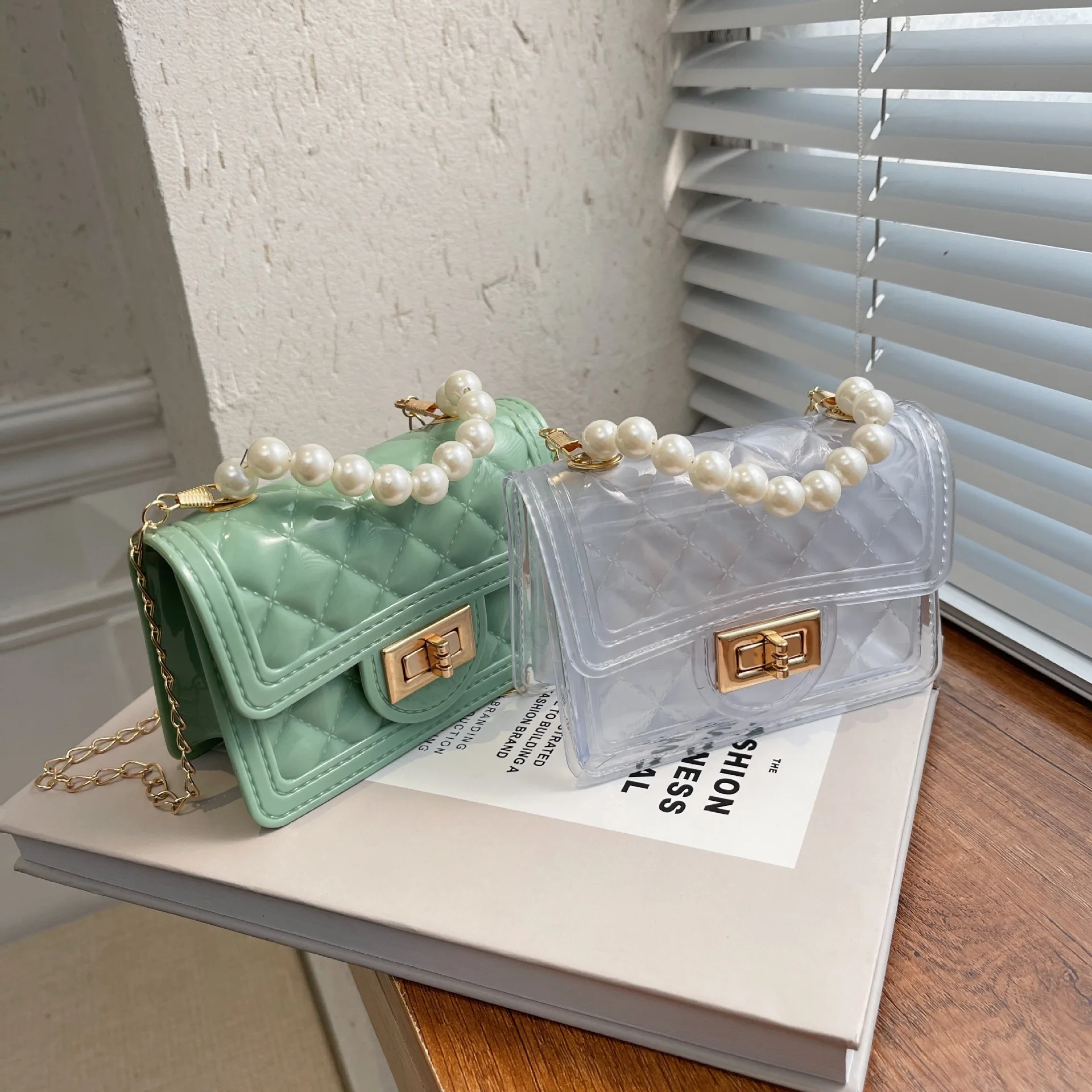 2022 New Trendy Cute Mini Transparent Crossbody Shoulder Purses For Women Hand Bags Ladies PEARL Kid Jelly Designer Handbags, 8 colors
2022 New Trendy Cute Mini Transparent Crossbody Shoulder Purses For Women Hand Bags Ladies PEARL Kid Jelly Designer Handbags, 8 colors