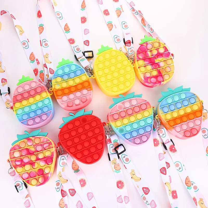 Wholesale Hot Sale Fashion Silicone Children Bag Preschoolers Cute Kids Cartoon Chain Silicone Pop It Coin Purse And Handbags, 4 colors
Wholesale Hot Sale Fashion Silicone Children Bag Preschoolers Cute Kids Cartoon Chain Silicone Pop It Coin Purse And Handbags, 4 colors