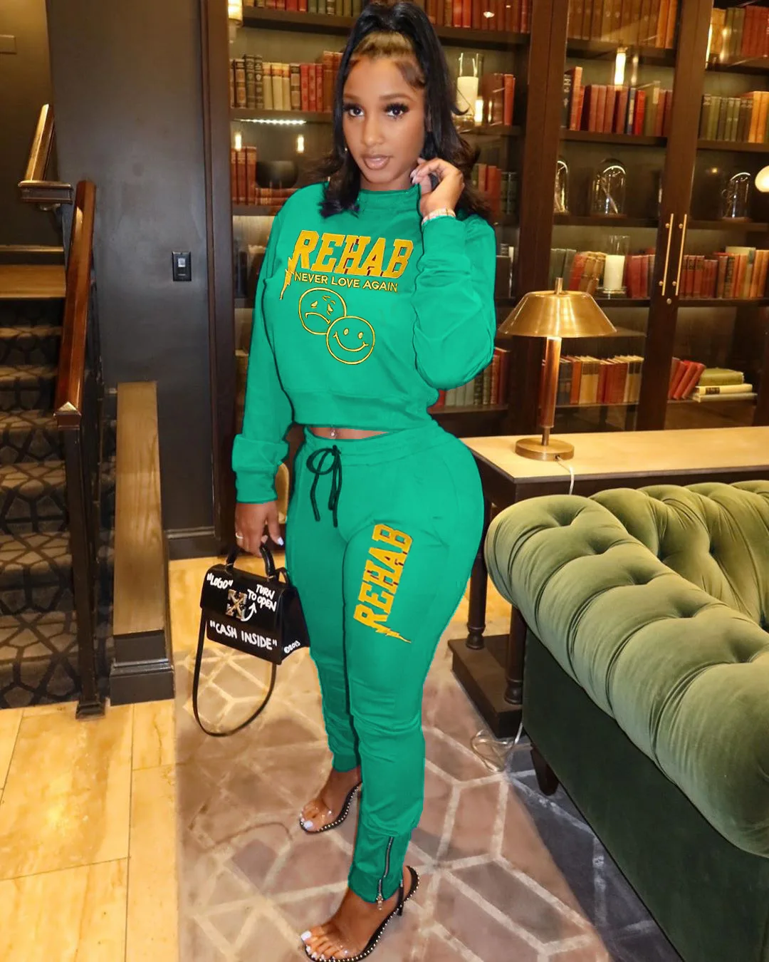 Wholesale new trendy plus size women sweaters casual sweatsuit printed two piece set, Photo shows
Wholesale new trendy plus size women sweaters casual sweatsuit printed two piece set, Photo shows