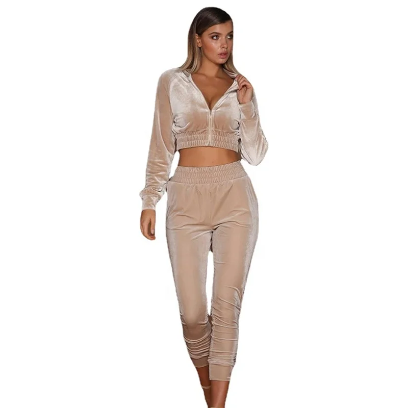 Custom Autumn And Winter Solid Color Crop Top Long Pants Two Piece Velvet Tracksuit Set, 3 colors
Custom Autumn And Winter Solid Color Crop Top Long Pants Two Piece Velvet Tracksuit Set, 3 colors