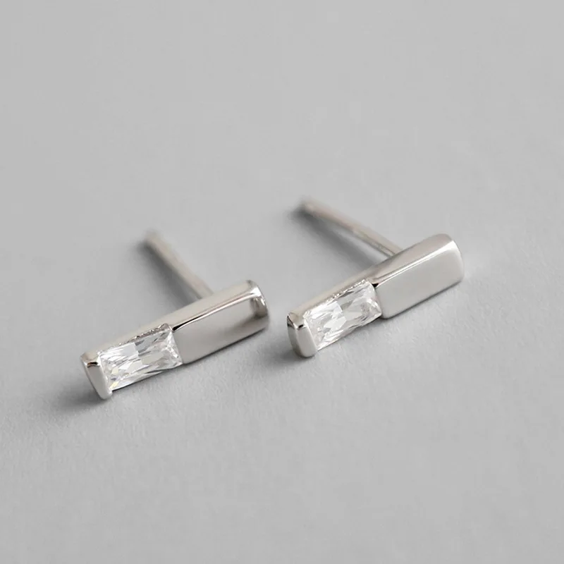 Danyang S925 Sterling Silver Earrings Square Zircon Stud Earrings for Girls Women Jewelry
Danyang S925 Sterling Silver Earrings Square Zircon Stud Earrings for Girls Women Jewelry