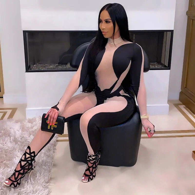 Joggers Jumpsuit 2021 plus size fashionable clothing streetwear sweatpants women pants 
Joggers Jumpsuit 2021 plus size fashionable clothing streetwear sweatpants women pants