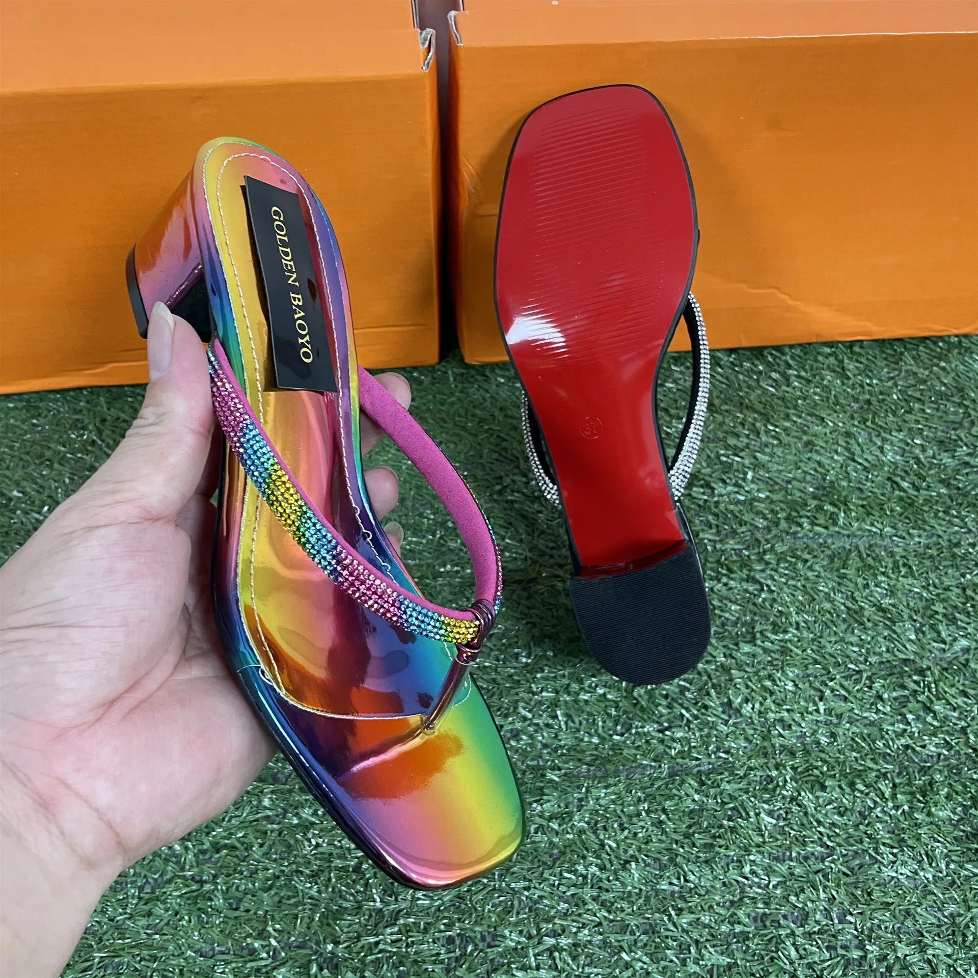 Fashion all-match diamond high heels ladies flip flops outdoor shiny women slippers, Customized color
Fashion all-match diamond high heels ladies flip flops outdoor shiny women slippers, Customized color