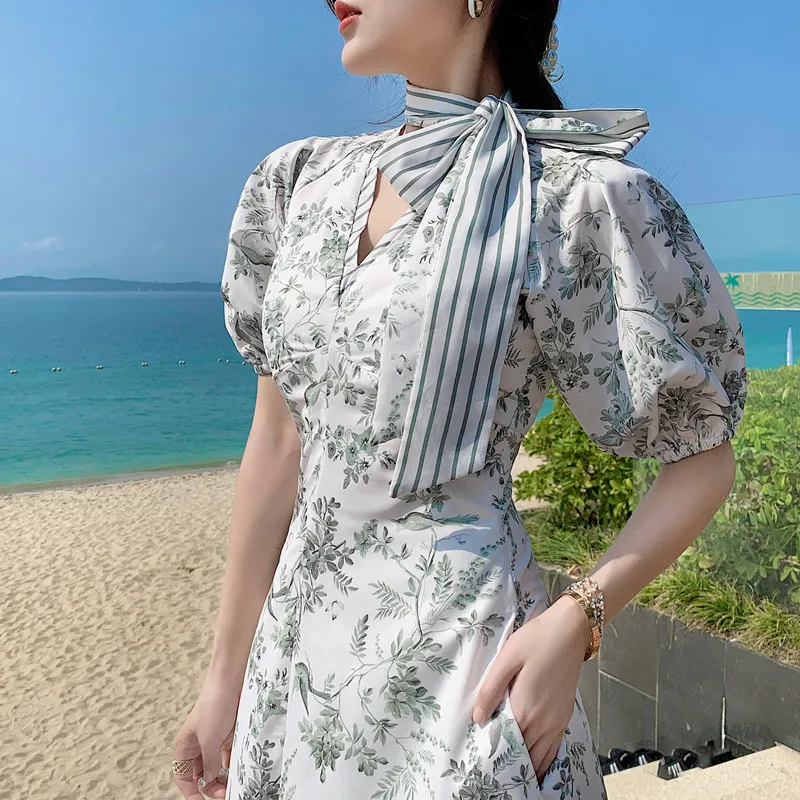 In stock sales 2021 new woman clothes wholesale fashion apparel elegant casual dresses V-neck short-sleeved waist slimming dress, Customized color
In stock sales 2021 new woman clothes wholesale fashion apparel elegant casual dresses V-neck short-sleeved waist slimming dress, Customized color