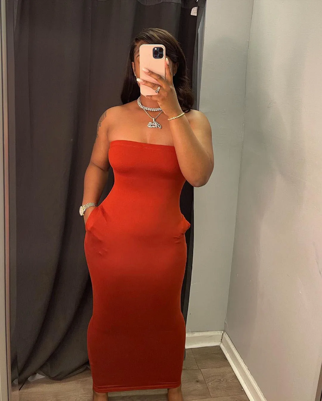 2021 Fashion Design Lady Casual Strapless Tube Top Plus Size Bodycon Maxi Dress 
2021 Fashion Design Lady Casual Strapless Tube Top Plus Size Bodycon Maxi Dress