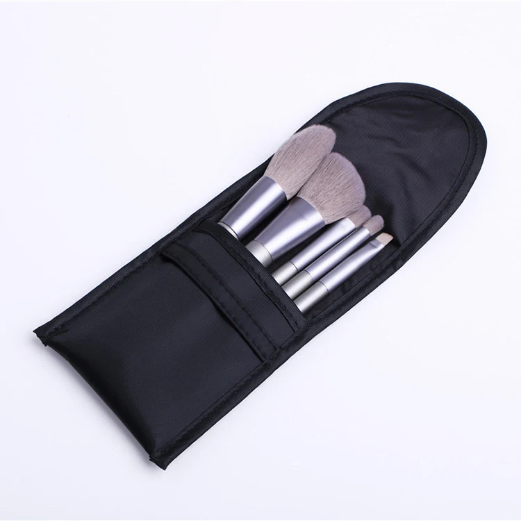 Beginner Makeup Tool Portable 5Pcs Horse Hair Animal Hair Makeup Brush Set
Beginner Makeup Tool Portable 5Pcs Horse Hair Animal Hair Makeup Brush Set