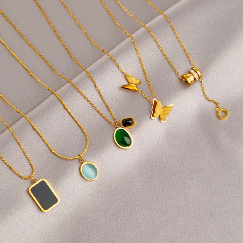 Fashion Luxury Moon Colorful Zircon Pendant Stainless Steel Necklace Gold Double Sided Heart Butterfly Opal For Women Necklace
Fashion Luxury Moon Colorful Zircon Pendant Stainless Steel Necklace Gold Double Sided Heart Butterfly Opal For Women Necklace