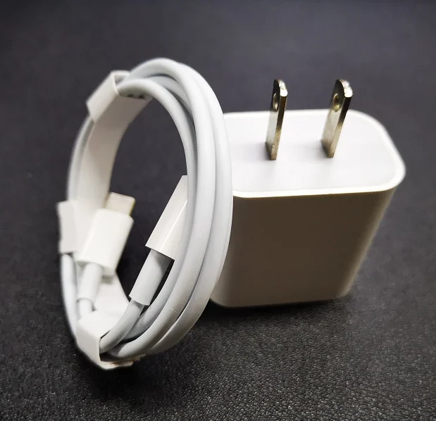 18W pd charger USB C Charger Adapter Fast Mobile Phone Charger for iphone12, White
18W pd charger USB C Charger Adapter Fast Mobile Phone Charger for iphone12, White