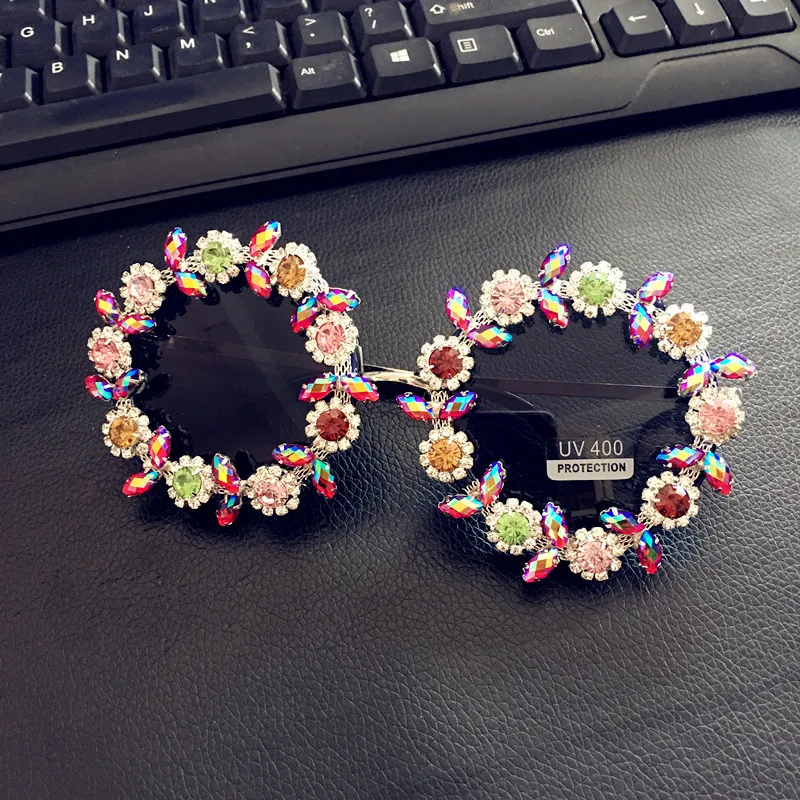 MD-20041613 Rhinestone Sunflower Sunglasses Women Sun Glasses Large Square Glasses Sunglasses 2021 Sun Glasses
MD-20041613 Rhinestone Sunflower Sunglasses Women Sun Glasses Large Square Glasses Sunglasses 2021 Sun Glasses