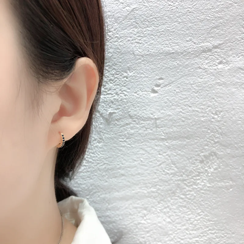 Amazon Hot 7mm Channel Earrings Gold Plated Earings 925 Sterling Silver Jewelry Earrings Hoop, As picture
Amazon Hot 7mm Channel Earrings Gold Plated Earings 925 Sterling Silver Jewelry Earrings Hoop, As picture