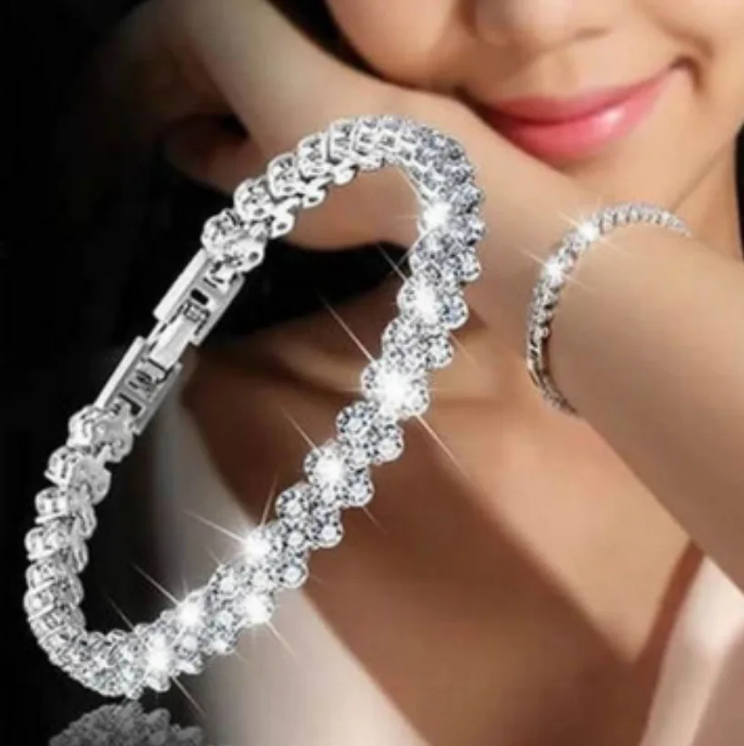 drop shopping diamond cuban link bracelet new exquisite luxury Roman crystal bracelet simple diamond full diamond bracelet 
drop shopping diamond cuban link bracelet new exquisite luxury Roman crystal bracelet simple diamond full diamond bracelet