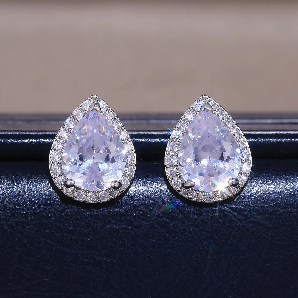 White Water Drop Cubic Zircon Stud Earrings Fashion Crystal Bridal Wedding Jewelry for Women Gift
White Water Drop Cubic Zircon Stud Earrings Fashion Crystal Bridal Wedding Jewelry for Women Gift