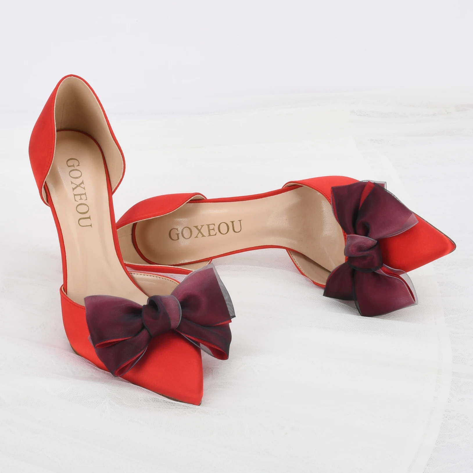 Goxeou 2020 Hot Sale Red Satin Pointed Pumps Ladies Party Dress Wedding Shoes for Bride Large Size Women Fashion High Heel Shoes
Goxeou 2020 Hot Sale Red Satin Pointed Pumps Ladies Party Dress Wedding Shoes for Bride Large Size Women Fashion High Heel Shoes