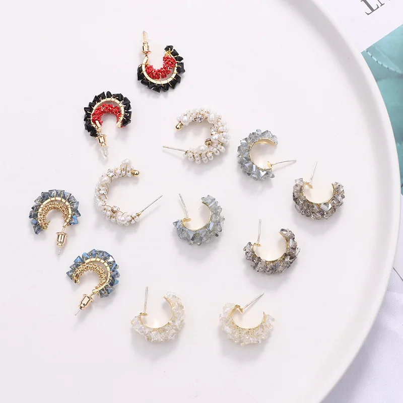 2021 Newest Vintage Colorful Crystal Hoop Earrings Simulated Pearl Beaded C Hoop Earring Boucle D'oreille
2021 Newest Vintage Colorful Crystal Hoop Earrings Simulated Pearl Beaded C Hoop Earring Boucle D'oreille