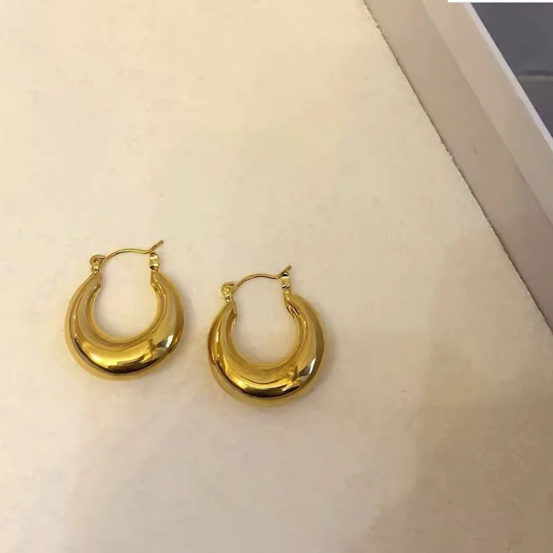 Vintage French Style 18k Real Gold Plated Clip On Earrings Chunky Thick Stainless Steel Huggie Earrings For Girls Jewelry
Vintage French Style 18k Real Gold Plated Clip On Earrings Chunky Thick Stainless Steel Huggie Earrings For Girls Jewelry