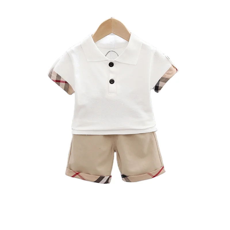 2021 New design Wholesale 2 pieces set for Boys' summer suit with short sleeves V-neck solid color and lapel polo shirt.
2021 New design Wholesale 2 pieces set for Boys' summer suit with short sleeves V-neck solid color and lapel polo shirt.