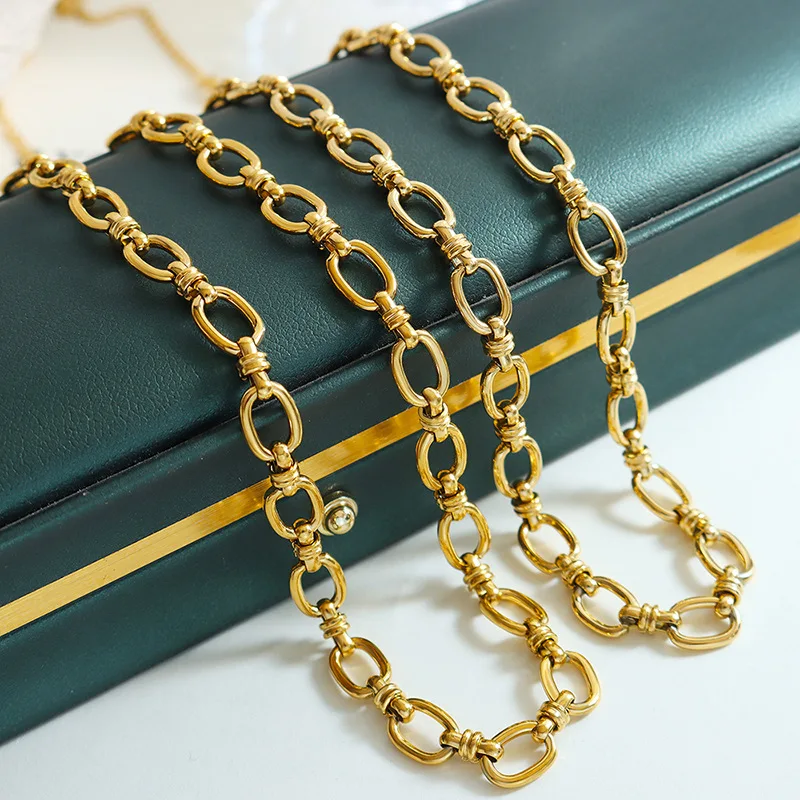 Europe And The United States New Hip-hop Stainless Steel Material Jewelry Set Thick Chain Necklace And Bracelet
Europe And The United States New Hip-hop Stainless Steel Material Jewelry Set Thick Chain Necklace And Bracelet