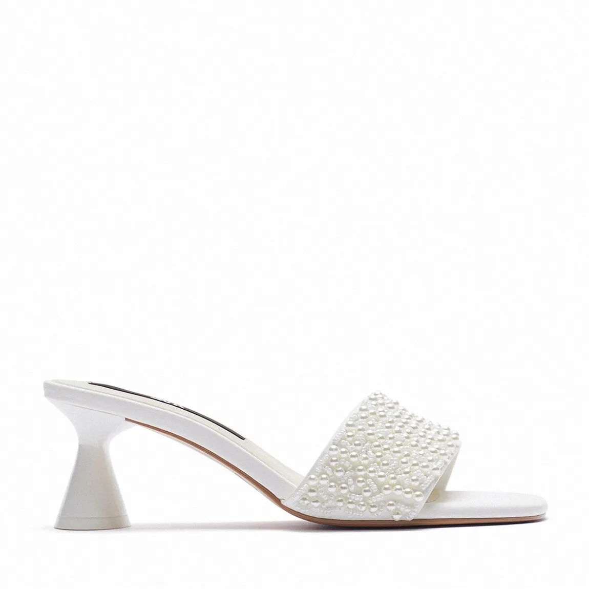 New arrivals fashion summer open toe pearl women High heel slippers wedding formal Square head ladies pinch sandals
New arrivals fashion summer open toe pearl women High heel slippers wedding formal Square head ladies pinch sandals