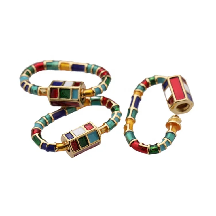 Wholesale Custom Fashion Korean Gold Plated Brass Enamel Carabiner Zircon DIY Jewelery Accessory for Bracelet Necklace Making
Wholesale Custom Fashion Korean Gold Plated Brass Enamel Carabiner Zircon DIY Jewelery Accessory for Bracelet Necklace Making