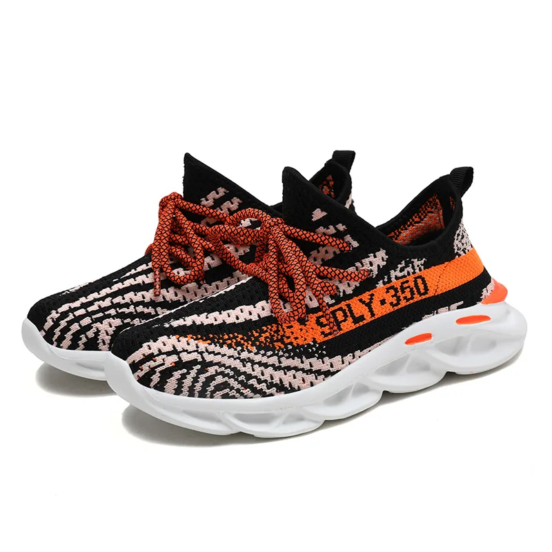 2020 factory wholesale casual shoes fly knit children running yeezy shoes glow in the dark kids shoes
2020 factory wholesale casual shoes fly knit children running yeezy shoes glow in the dark kids shoes