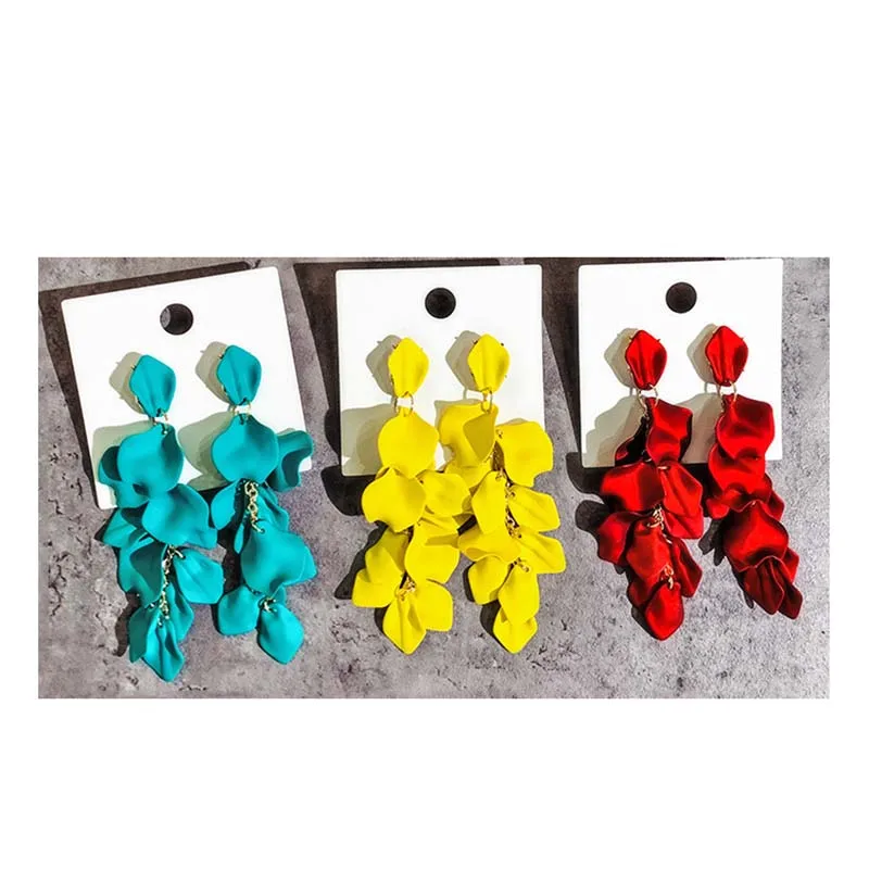 European and American sexy personality S925 silver needle rose petals long earrings for women, As picture
European and American sexy personality S925 silver needle rose petals long earrings for women, As picture