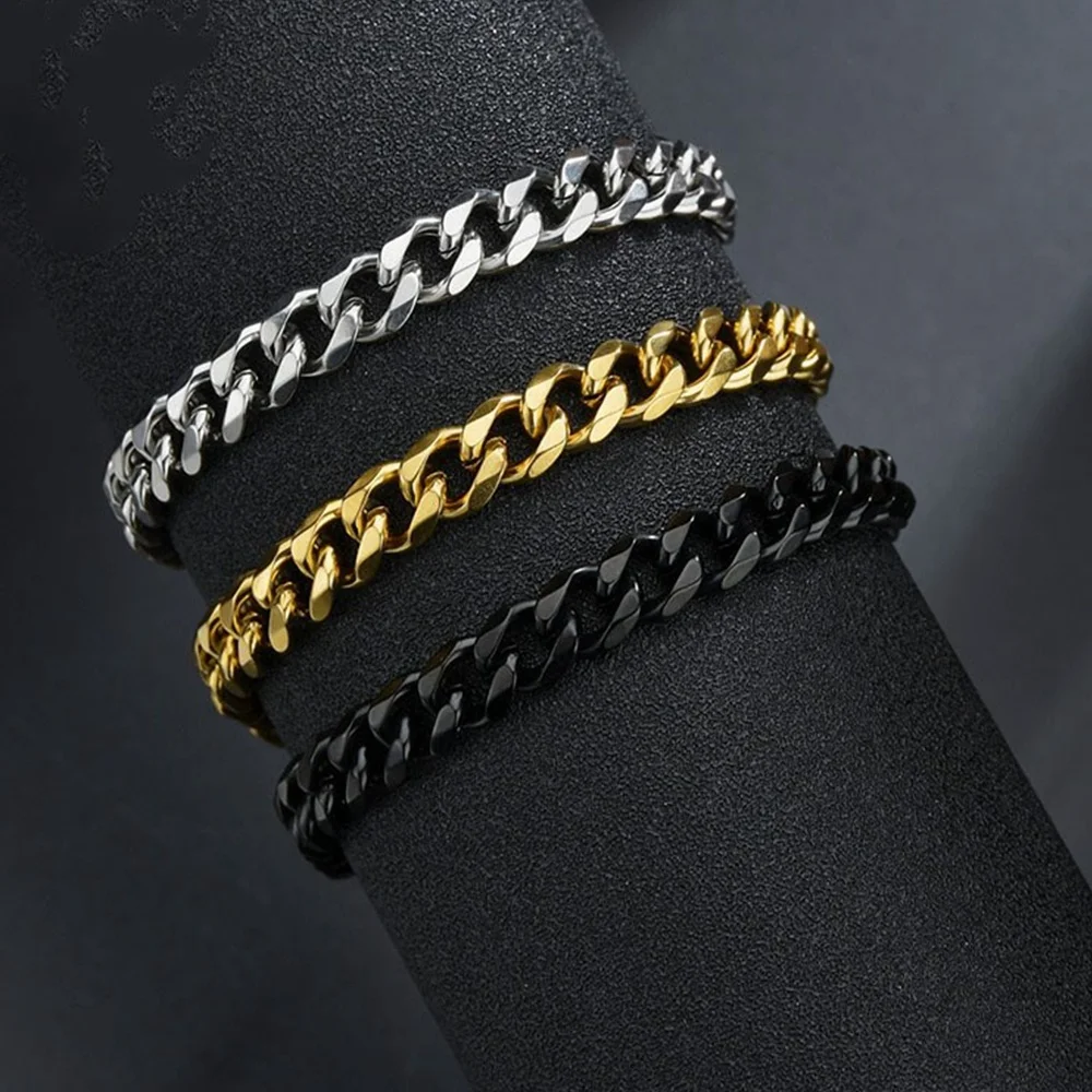 MECYLIFE Classic Style Stainless Steel Cuban Link Chain Bracelet Men Women, Steel,gold,black
MECYLIFE Classic Style Stainless Steel Cuban Link Chain Bracelet Men Women, Steel,gold,black