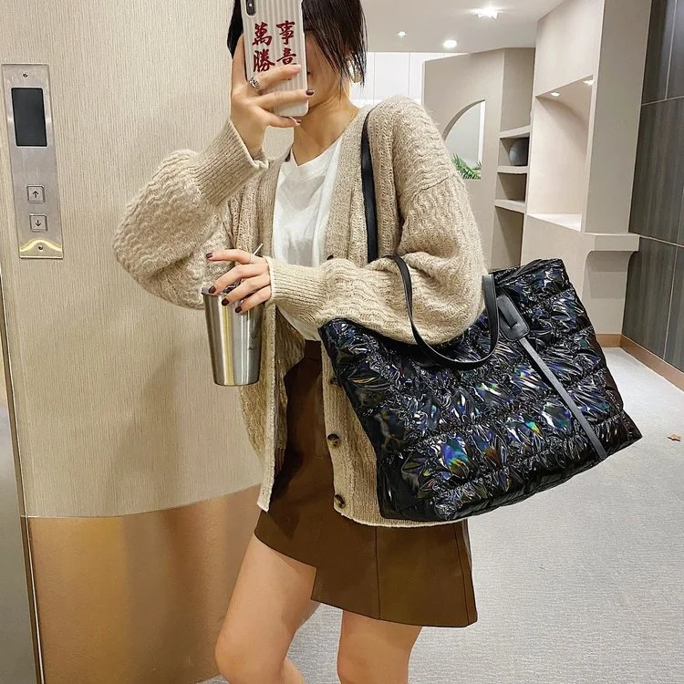 Waterproof Nylon Quilted Fluffy Winter Custom Ladies Luxury Tote Sling Shoulder Bag Handbag For Women 2021, Navy, green, silver, black, pink
Waterproof Nylon Quilted Fluffy Winter Custom Ladies Luxury Tote Sling Shoulder Bag Handbag For Women 2021, Navy, green, silver, black, pink