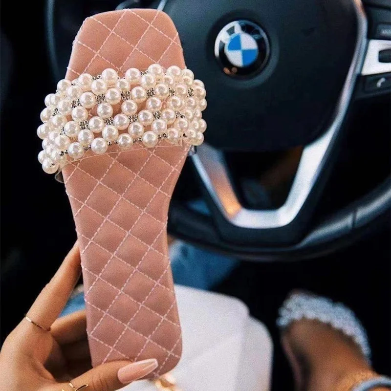 Cute Pearl Ornament Clear PVC Upper Slippers Flat Slides Shoes Women Beach Shoes Square Toe Candy Shoes Sandal Plus Size 10.5, Black,blue,beige,pink
Cute Pearl Ornament Clear PVC Upper Slippers Flat Slides Shoes Women Beach Shoes Square Toe Candy Shoes Sandal Plus Size 10.5, Black,blue,beige,pink