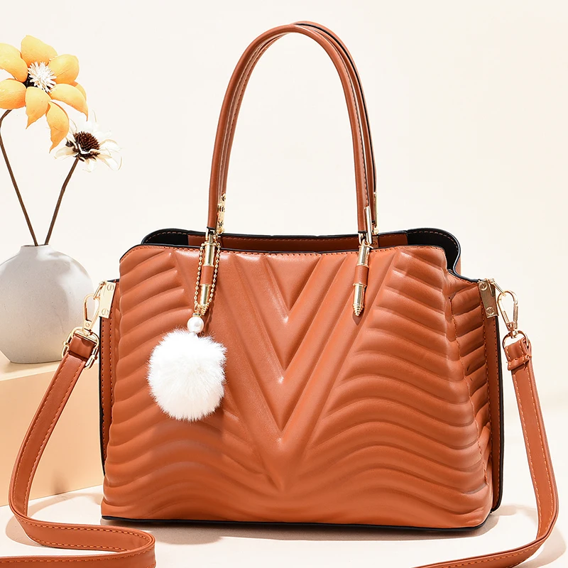 DL097 34 Female Crossbody Bag Women PU Leather Handbags Tote Bag Embroidery Shoulder Bag, Red,black.....
DL097 34 Female Crossbody Bag Women PU Leather Handbags Tote Bag Embroidery Shoulder Bag, Red,black.....