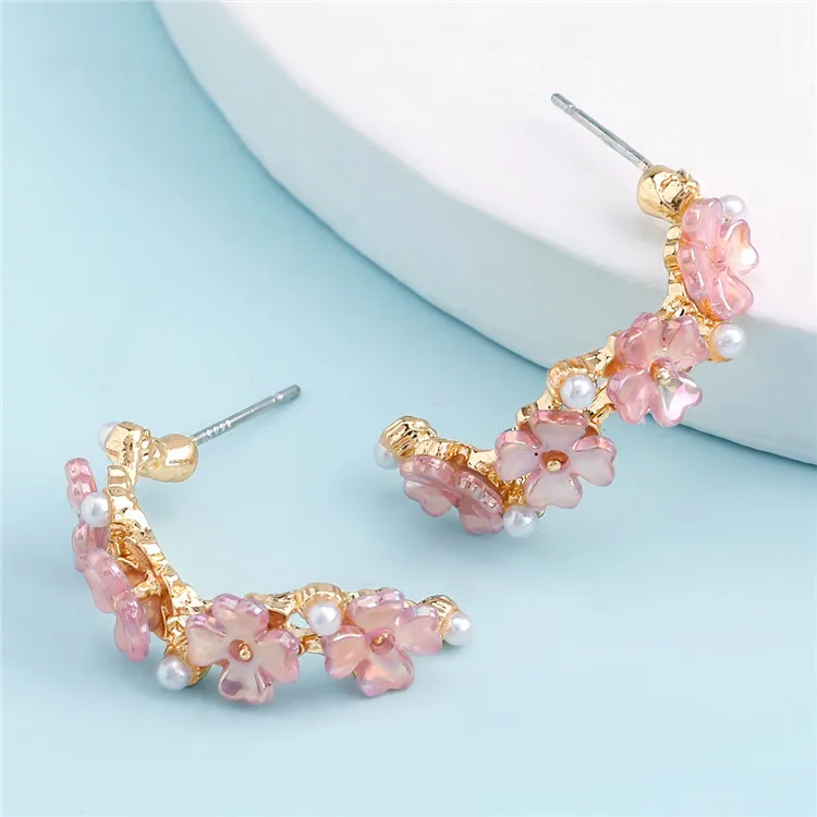 2021 fashion new minimalist style C-shaped earrings alloy resin inlaid pearl flower earrings ins girl jewelry, Picture shows
2021 fashion new minimalist style C-shaped earrings alloy resin inlaid pearl flower earrings ins girl jewelry, Picture shows