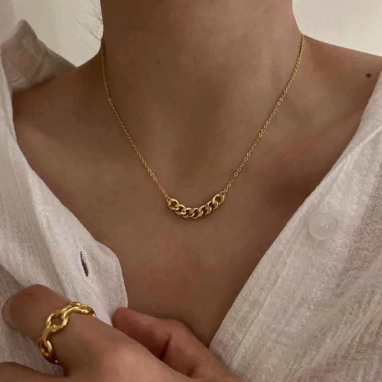 2022 Minimalist Gold Silver Thick Cuban Chain Necklaces Geometric Curb Link Necklaces
2022 Minimalist Gold Silver Thick Cuban Chain Necklaces Geometric Curb Link Necklaces