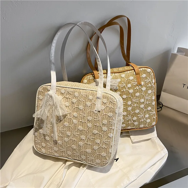 Hot Selling New Product Lace Designer Shoulder Bag In Stock Trendy Shoulder Bags 2022 Women 
Hot Selling New Product Lace Designer Shoulder Bag In Stock Trendy Shoulder Bags 2022 Women