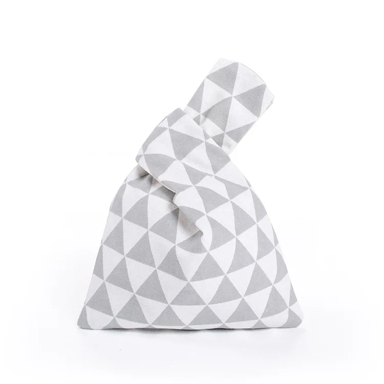 Geometric Hot Selling Spotted Wrist Bag Knot shopping bag Wrist Pouch Purse bag, Custom patterns
Geometric Hot Selling Spotted Wrist Bag Knot shopping bag Wrist Pouch Purse bag, Custom patterns