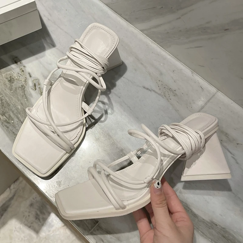Summer New Fashion Narrow Band Lace-up Gladiator Sandals Women's Ankle Strap Thick High Heels Square Toe 2021 Ladies Shoes
Summer New Fashion Narrow Band Lace-up Gladiator Sandals Women's Ankle Strap Thick High Heels Square Toe 2021 Ladies Shoes