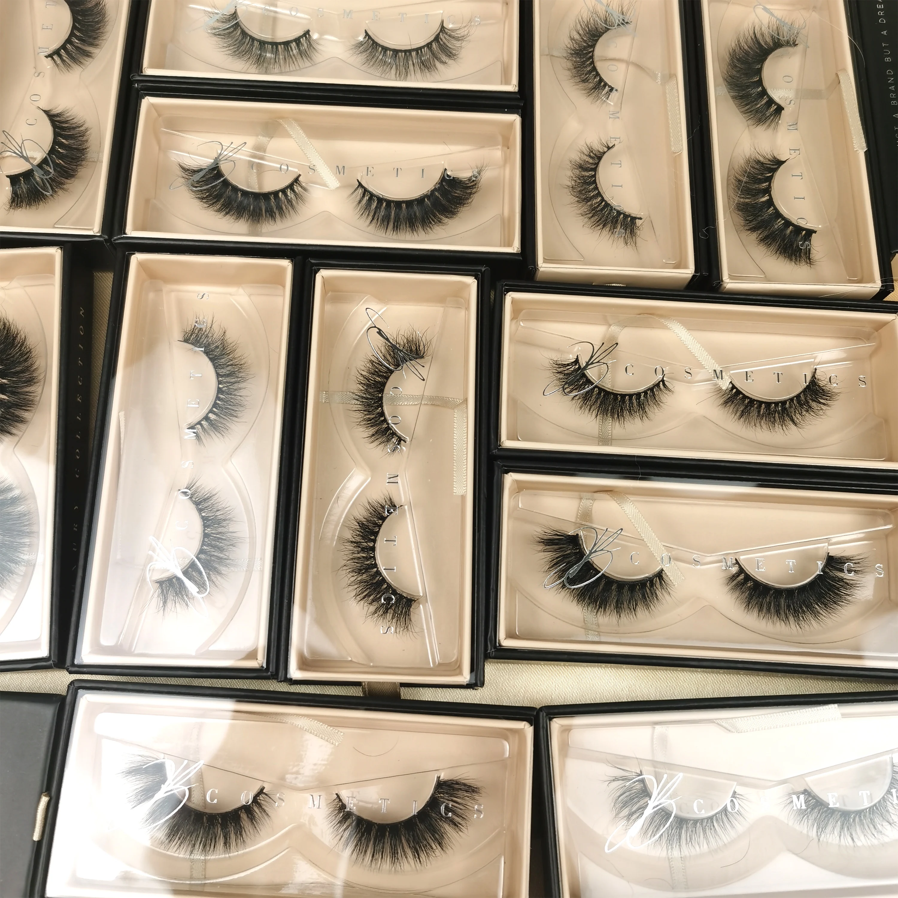 DBS01 wholesale natural fluffy private label mink eyelashes 10-15 mm short 3d mink eyelashes with magnetic box, Natural black
DBS01 wholesale natural fluffy private label mink eyelashes 10-15 mm short 3d mink eyelashes with magnetic box, Natural black
