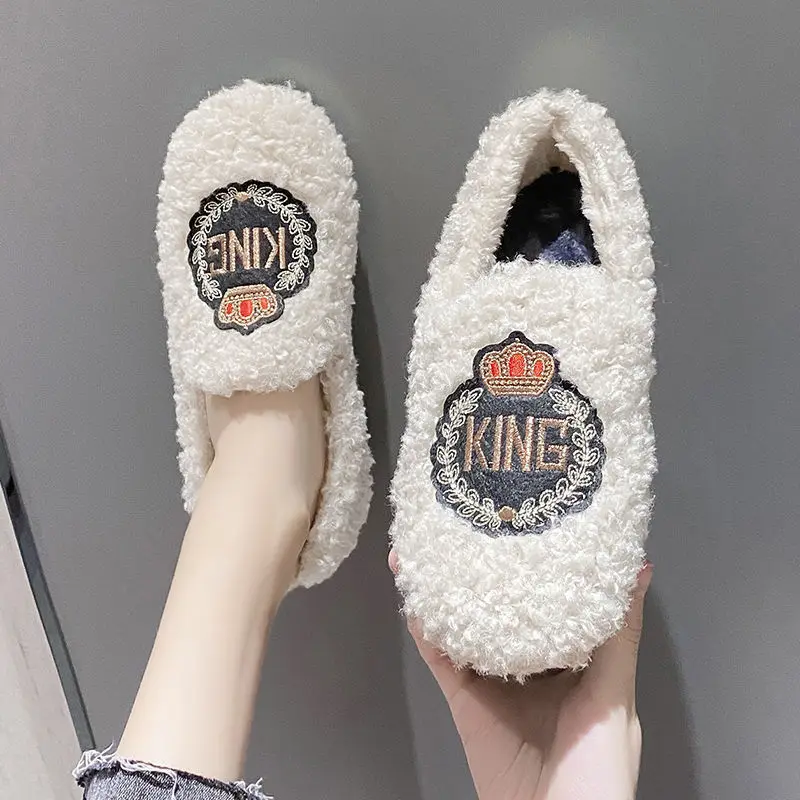 Outdoor home and indoor furry bag with cotton shoes non-slip and warm women's peas shoes, Black white coffee
Outdoor home and indoor furry bag with cotton shoes non-slip and warm women's peas shoes, Black white coffee