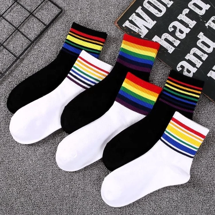 Winter Women's Socks Cotton Rainbow Stripes Socks Christmas Fashion Warm Christmas Casual Tide Socks, Black,white
Winter Women's Socks Cotton Rainbow Stripes Socks Christmas Fashion Warm Christmas Casual Tide Socks, Black,white