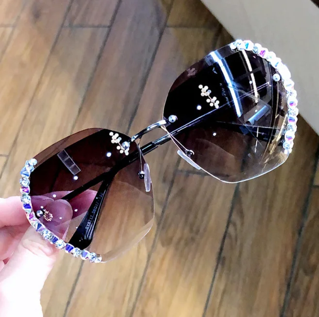 Women Diamond Brand Designer Gradual Sun Glasses Ladies Female Shades Rhinestone Cut Women Sunglasses, 10 colors
Women Diamond Brand Designer Gradual Sun Glasses Ladies Female Shades Rhinestone Cut Women Sunglasses, 10 colors