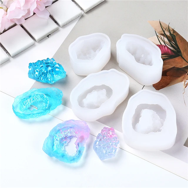 B243 New Silicone Druzy Geode Crystal Pendant Jewelry Mold, Stock or customized
B243 New Silicone Druzy Geode Crystal Pendant Jewelry Mold, Stock or customized