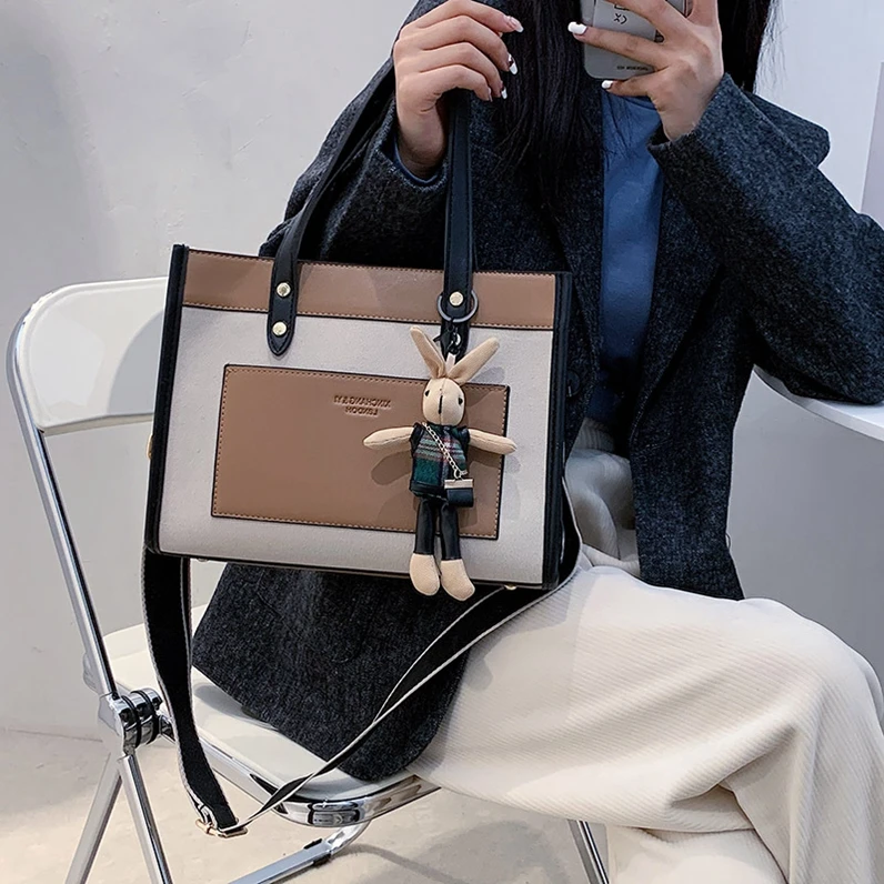 XP1444 Messenger bag large capacity bucket bag temperament 2021 new trendy single shoulder handbag
XP1444 Messenger bag large capacity bucket bag temperament 2021 new trendy single shoulder handbag
