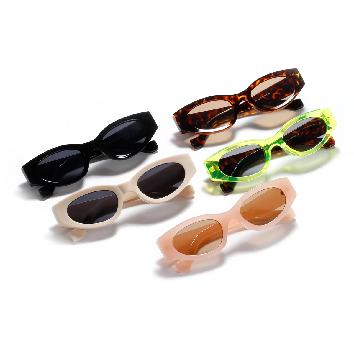 2021 New Designer Small Frame Shades Women Retro Sunglasses Women Fluorescent Green Colored Candy Frame Glasses
2021 New Designer Small Frame Shades Women Retro Sunglasses Women Fluorescent Green Colored Candy Frame Glasses