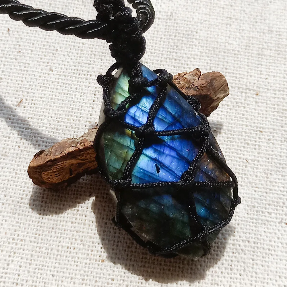 Fashion natural labradorite stone pendant quartz crystal necklace for crystal love gift
Fashion natural labradorite stone pendant quartz crystal necklace for crystal love gift