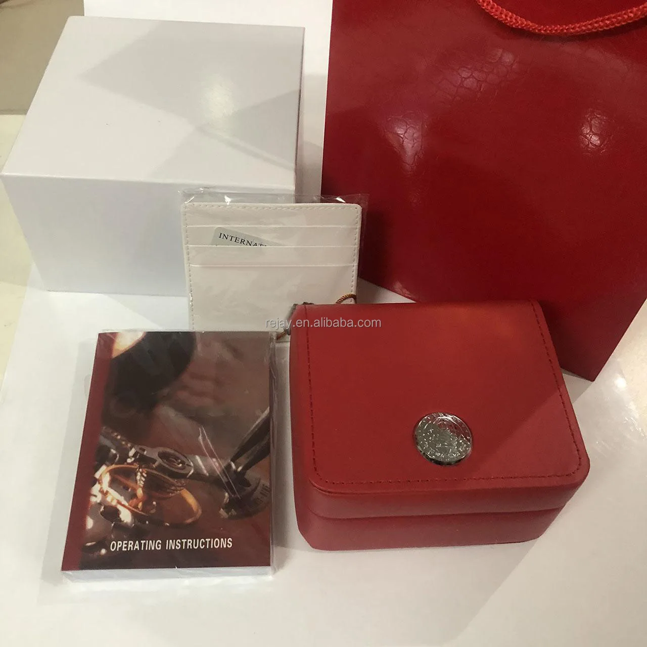 Factory Supplier Luxury Brand with Original Red Watch Box Papers Card Wallet Boxes Cases Wrist Watch OMG Watches Box
Factory Supplier Luxury Brand with Original Red Watch Box Papers Card Wallet Boxes Cases Wrist Watch OMG Watches Box