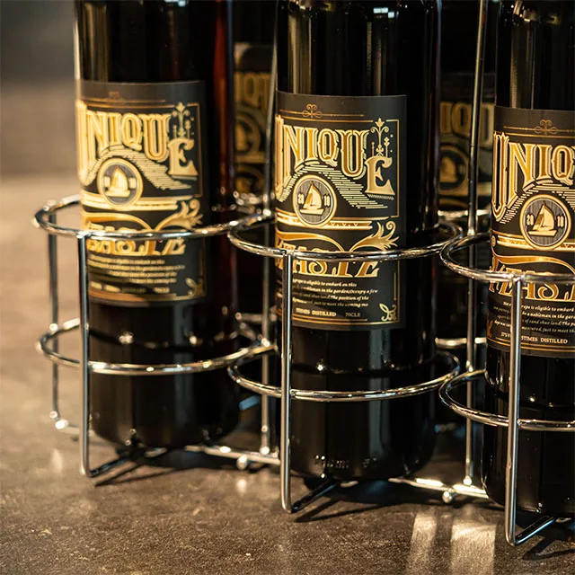Sturdy metal production 6 bottles of wine display rackbasket portable wine rack
Sturdy metal production 6 bottles of wine display rackbasket portable wine rack