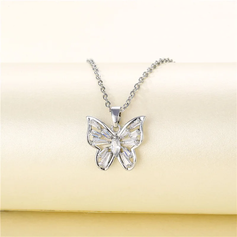Luxury Minimalist Jewelry Cubic Zirconia Butterfly Necklace Sparkling White Gold Plated Hollow CZ Butterfly Pendant Necklace
Luxury Minimalist Jewelry Cubic Zirconia Butterfly Necklace Sparkling White Gold Plated Hollow CZ Butterfly Pendant Necklace